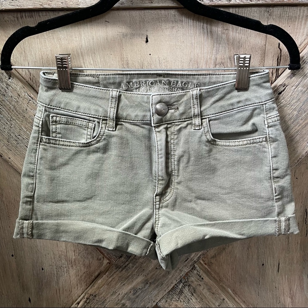 American Eagle highrise shortie shorts